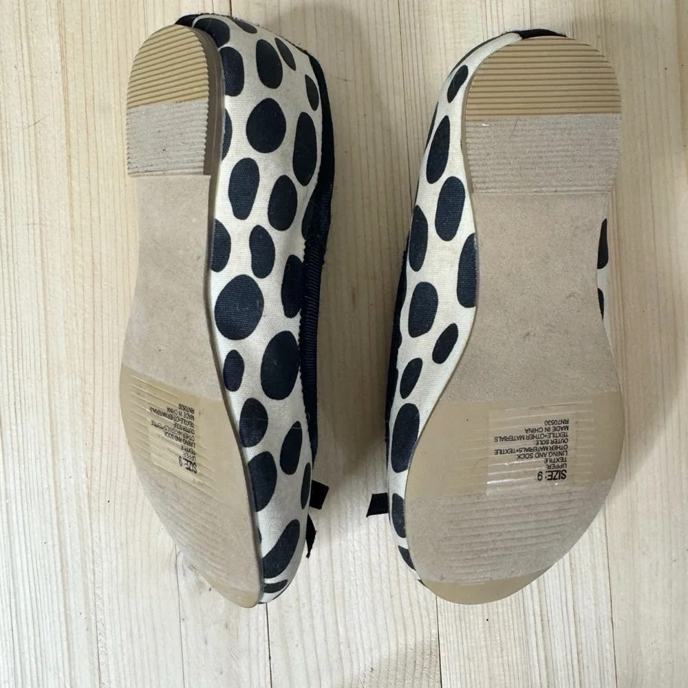 Janie and Jack Polka Dot Flats .Size 9. New. Dalmatian Print.